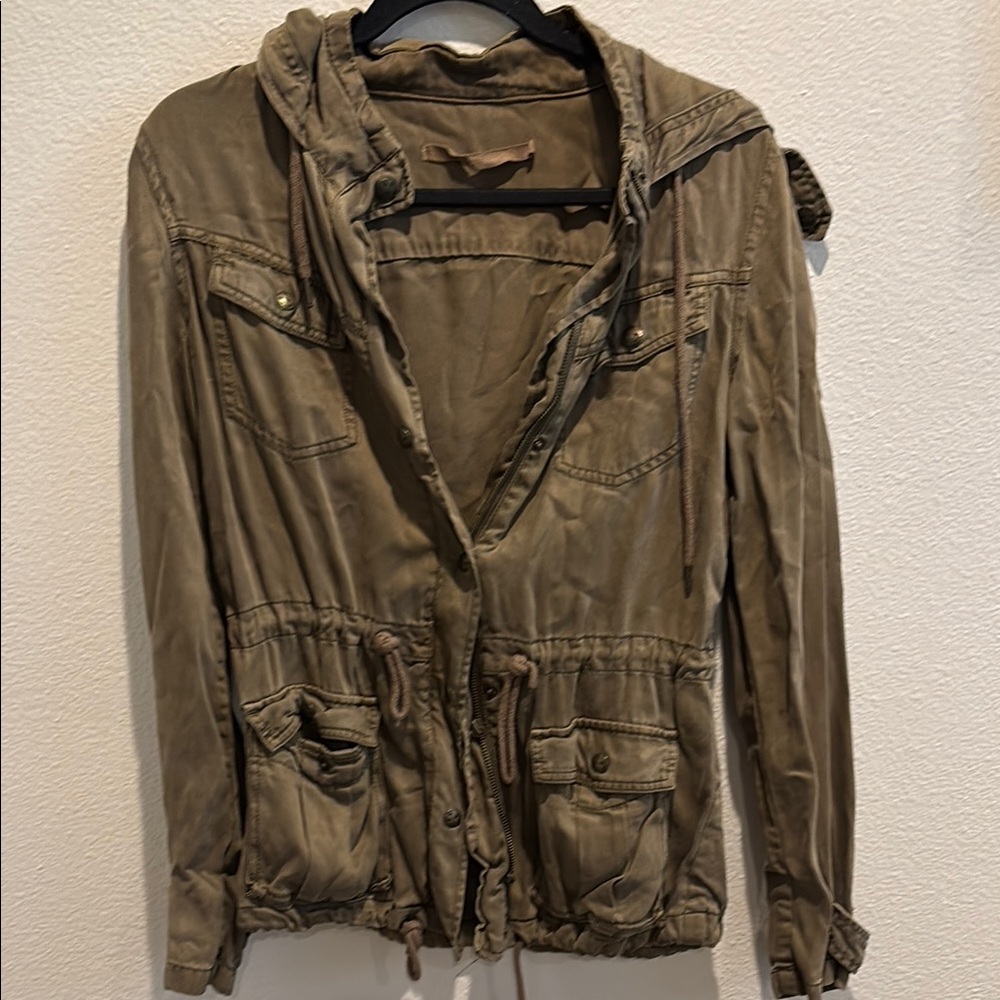 Max Jeans Green Utility Jacket with Hood and Drawstring Waist